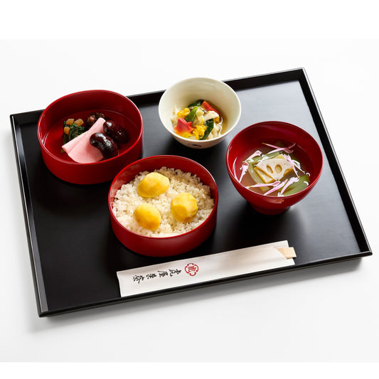 虎屋菓寮 赤坂店 2025年10月後半の「特製 栗おこわ」「季節のうどん」