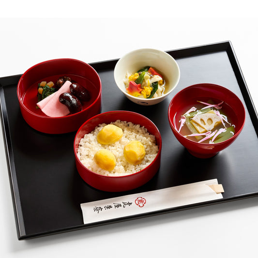 【虎屋菓寮 赤坂店】2026年10月16日からの「特製　栗おこわ」「季節のうどん」